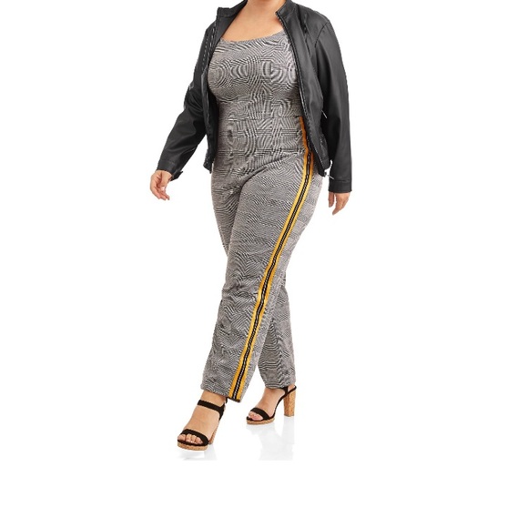Women's Plus Size Menswear Plaid Jumpsuit with Varsity Side Striping Size 30/32 - Picture 3 of 6